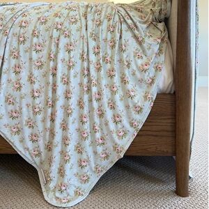 NWT Goosebumps “Mint to Be” Large Adult Swaddle